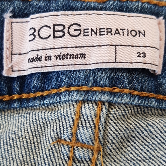 BCBGeneration- Jean Shorts - Picture 6 of 7